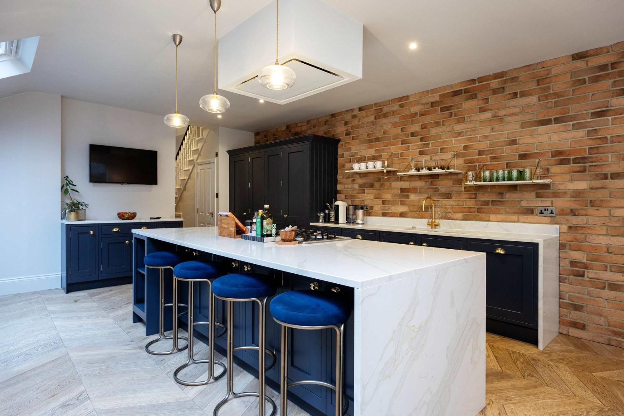 Veeve - A Vision In Blue * Londra